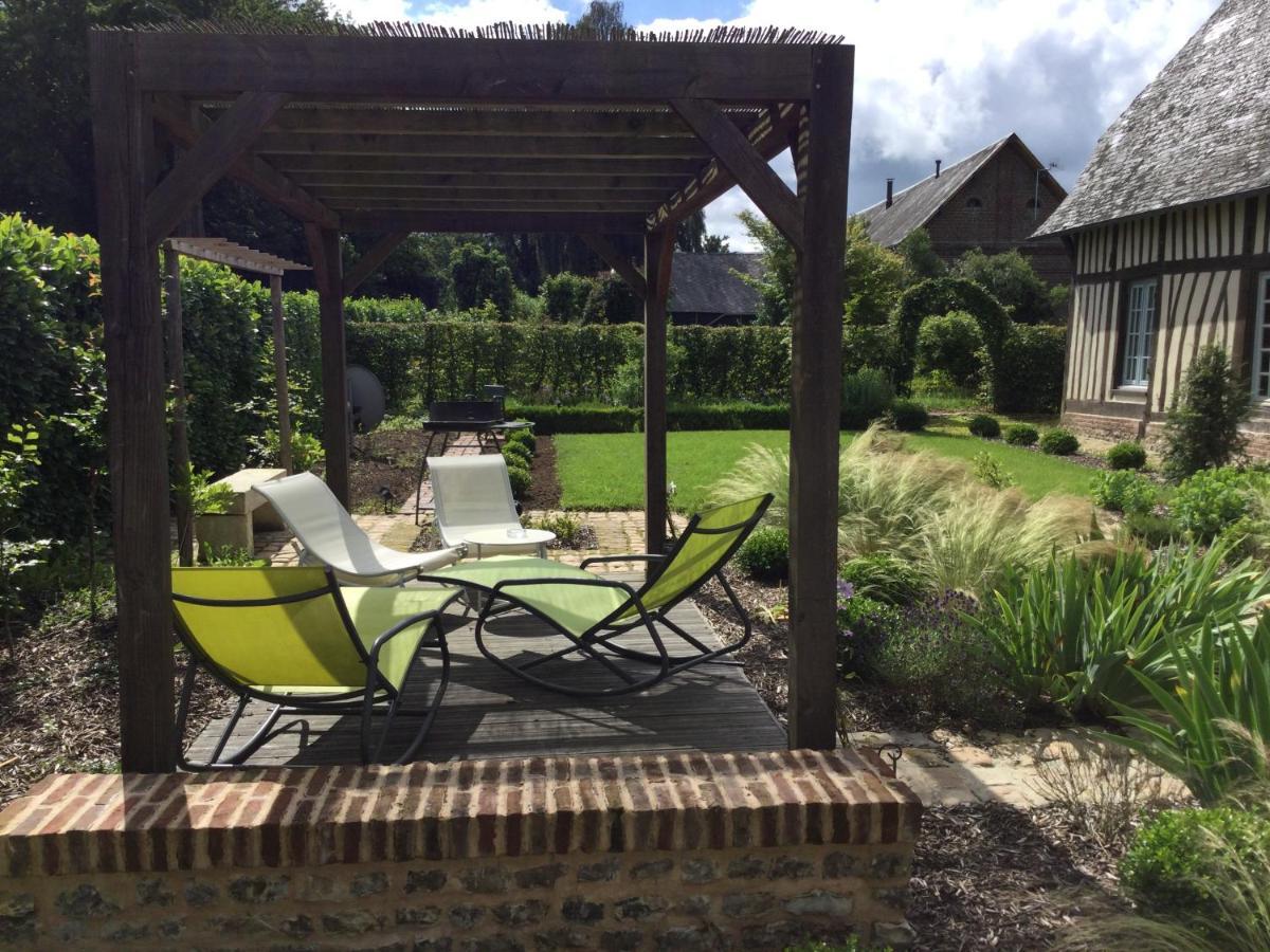 Le Clos-Masure De Beatrice Montreuil-en-Caux Экстерьер фото
